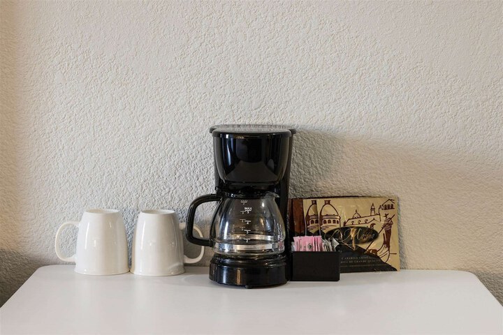 Breakfast/Coffee Service 34 of 34