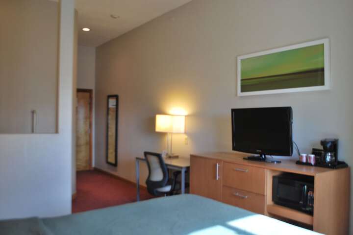 Room 10 of 19