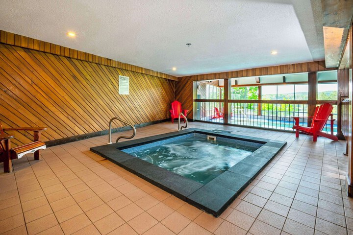 Pool 12 of 151