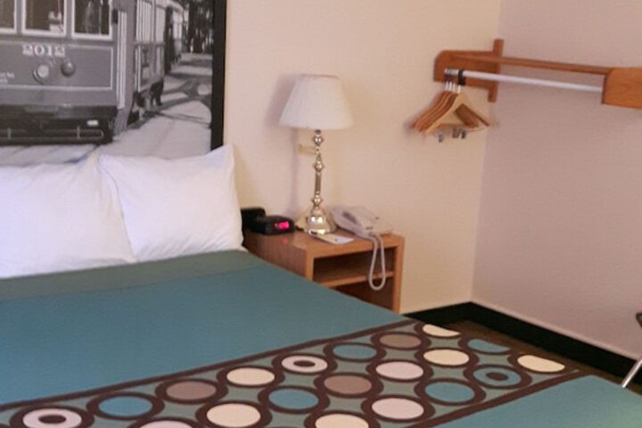 Super 8 by Wyndham Moose Jaw SK