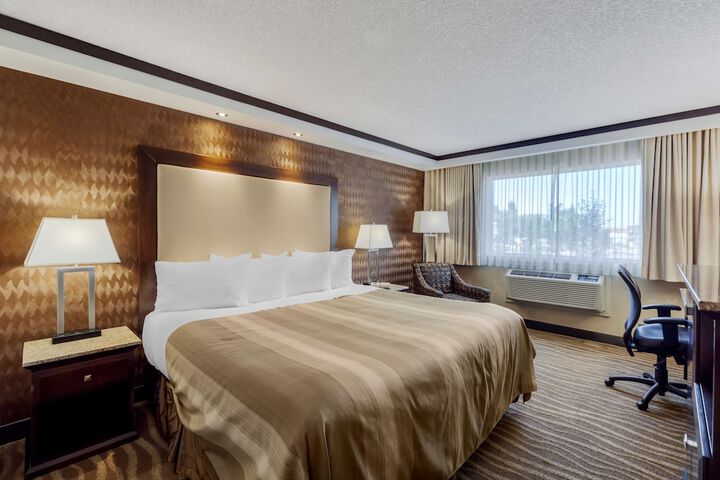 Room 27 of 41