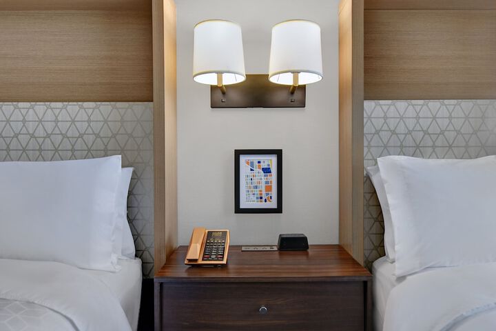 Room 60 of 170