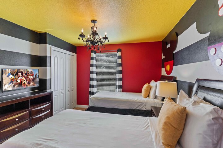 Room 28 of 67
