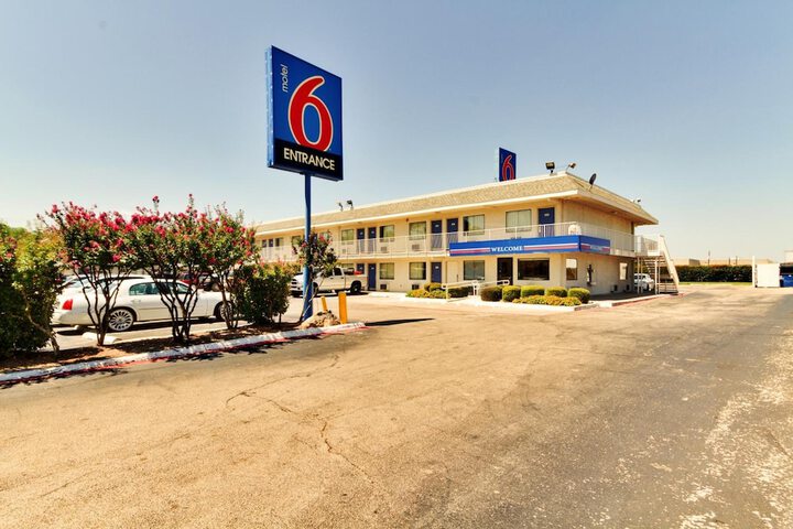 Hotel 6 of 45