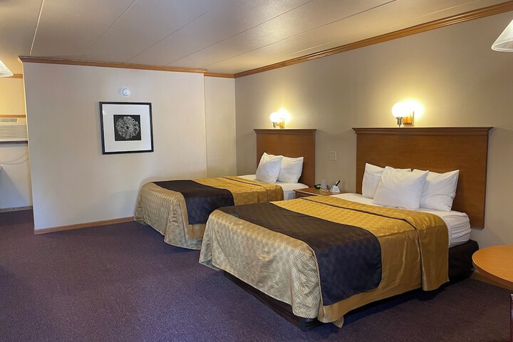 Room 25 of 64