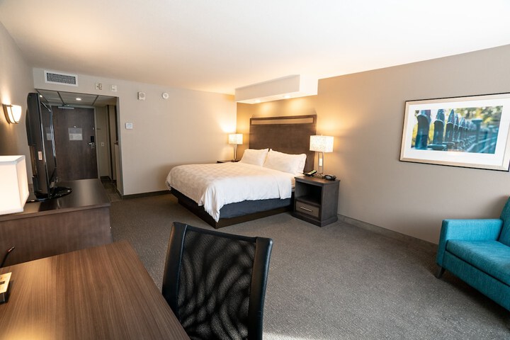 Room 29 of 77