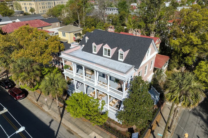 Hotel 11 of 292