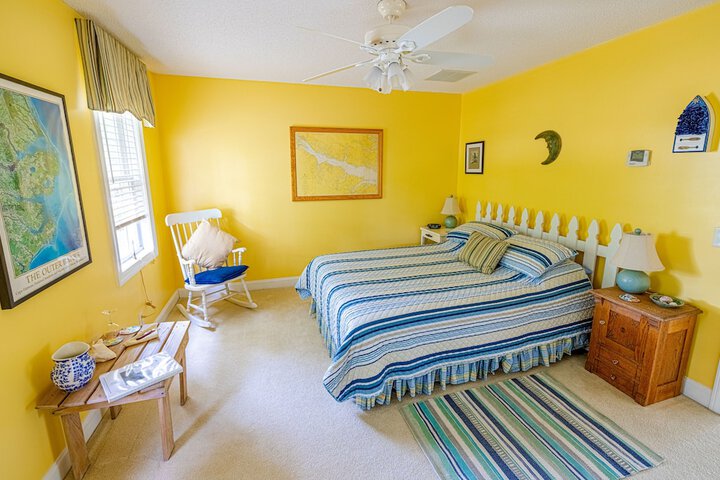 Room 35 of 43
