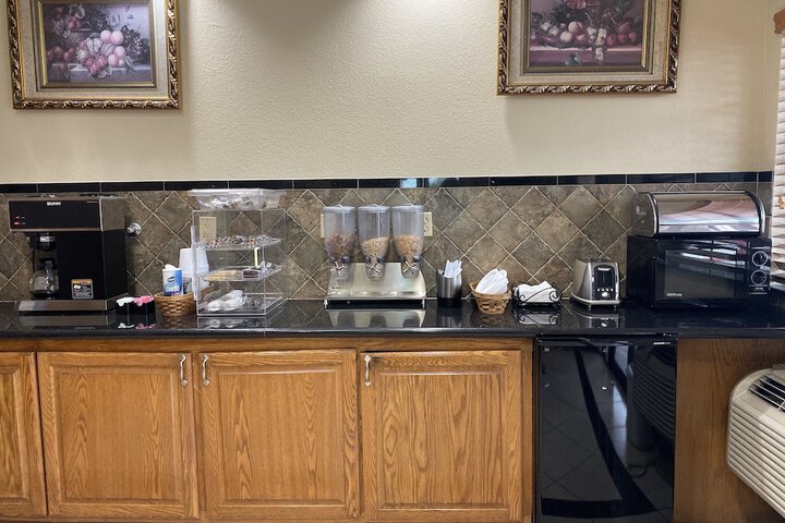 Breakfast/Coffee Service 17 of 17