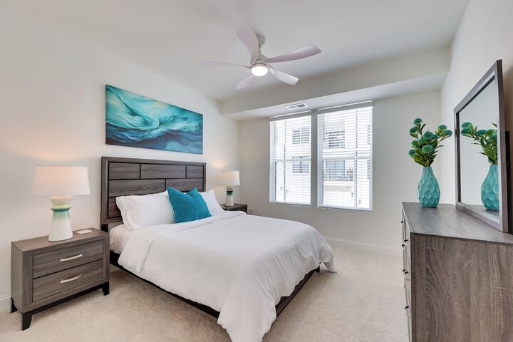 Modern Downtown Apt w / Balcony in Wake Forest!