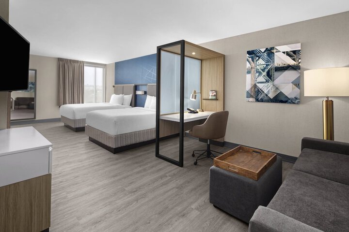 Room 14 of 37