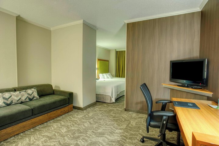 Room 34 of 57