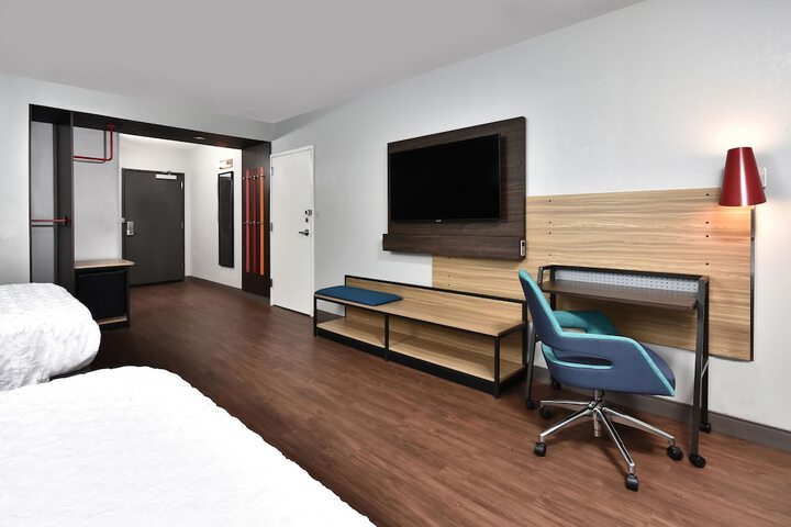 Room 14 of 17