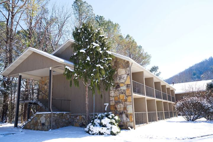 Tremont Lodge & Resort