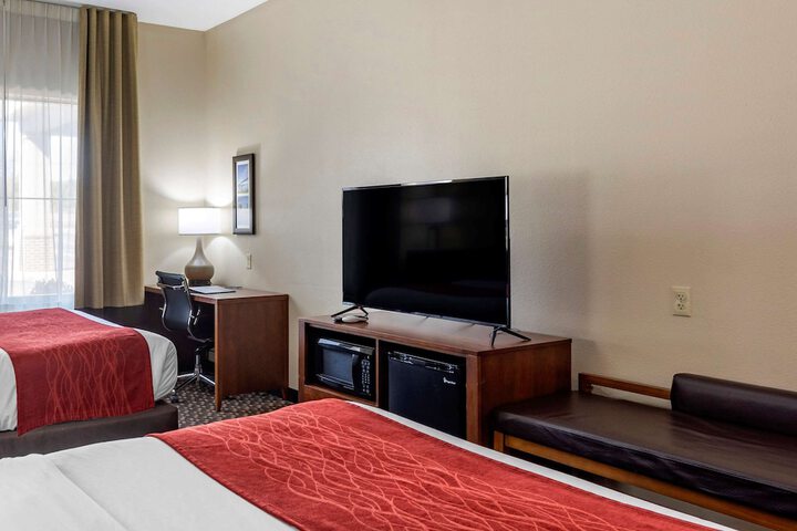 Room 13 of 38