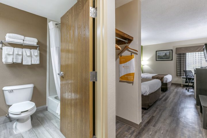 Room 9 of 23