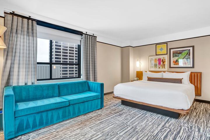 Room 45 of 138