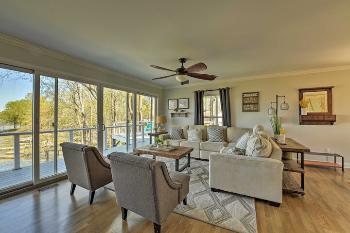 Riviera Paradise W / Private Dock! 4 Bedroom Home by RedAwning