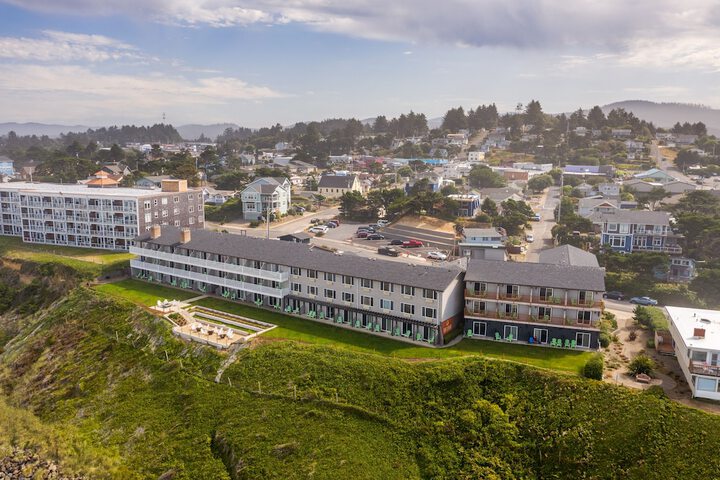 The Coho Oceanfront Lodge