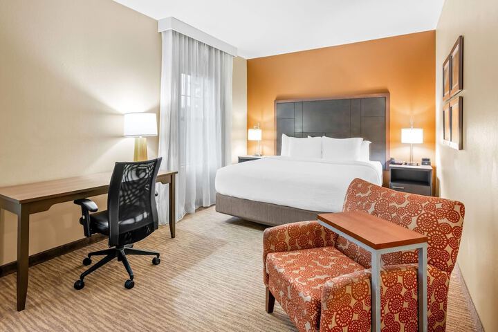 La Quinta Inn & Suites by Wyndham Boone University