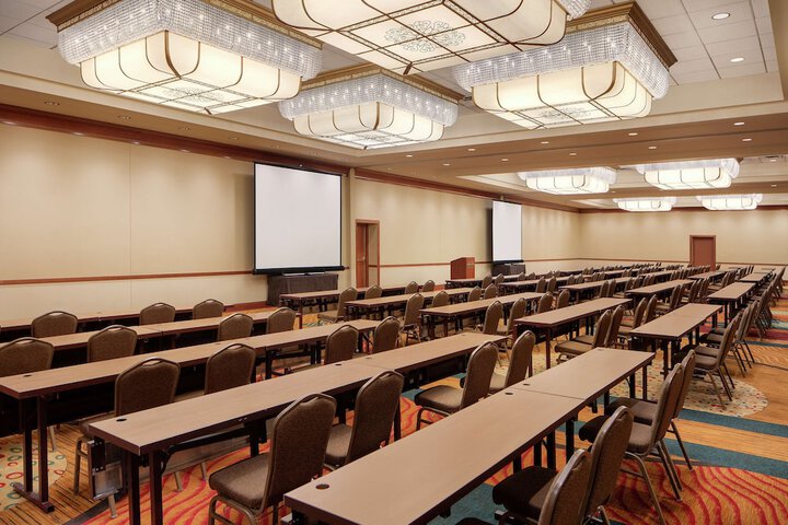 Hilton Seattle Airport & Conference Center