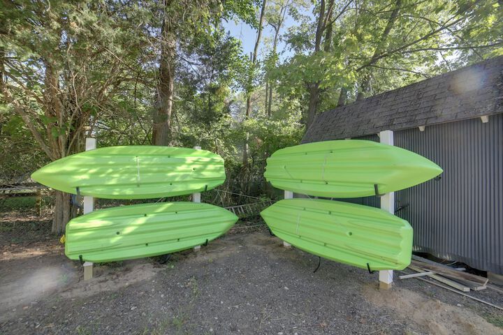 Stylish Grass Lake Retreat - Steps to Park!