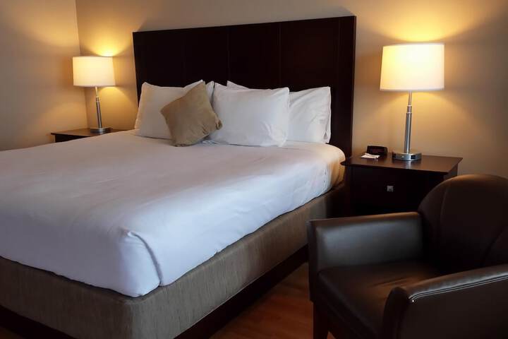 Room 17 of 30