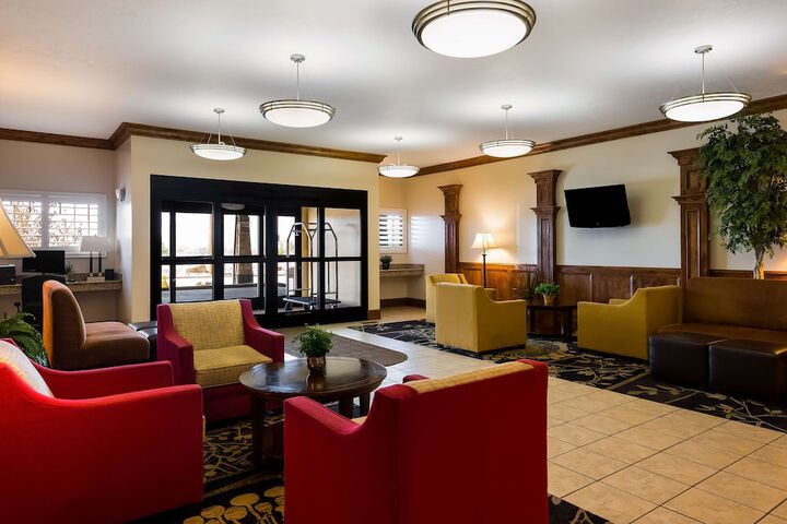 Best Western Plus Landmark Hotel