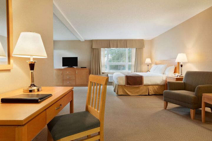 Room 9 of 27