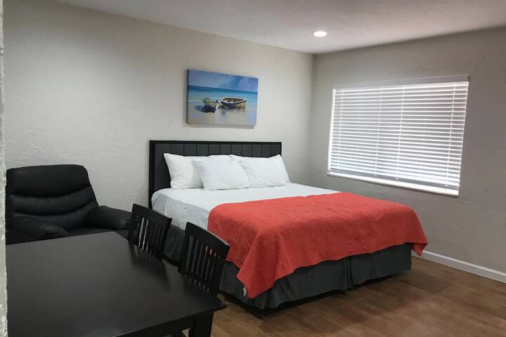Room 22 of 50