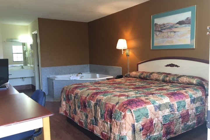 Room 19 of 36