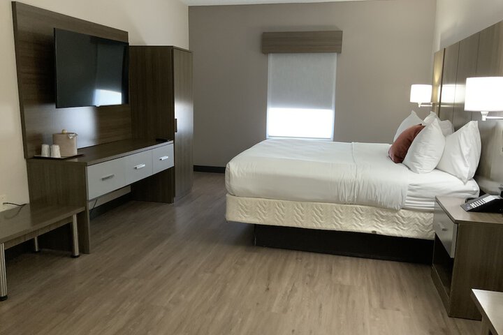 Room 37 of 64