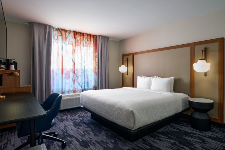 Room 14 of 35