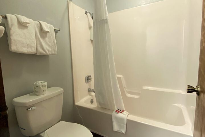 Room 25 of 35