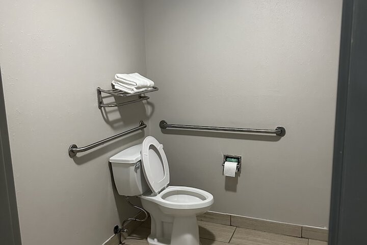 Room 11 of 47