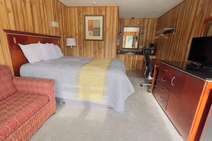 Room 19 of 25