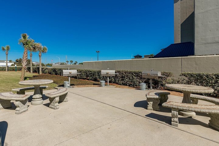 Terrace/Patio 40 of 44