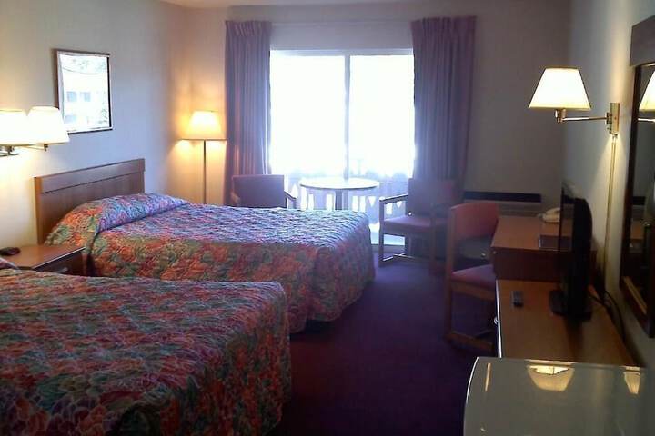 Room 11 of 14