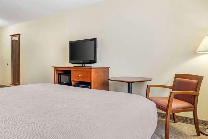Quality Inn Airport