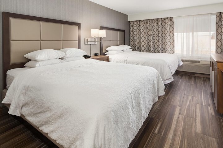 Hampton Inn & Suites Seattle-North / Lynnwood