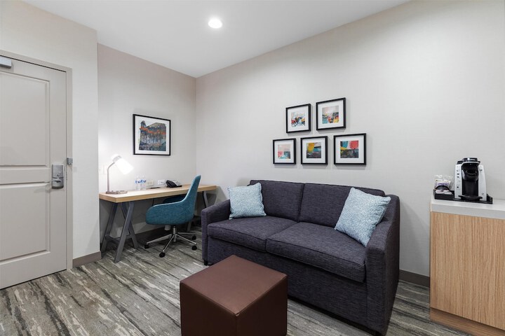 Hilton Garden Inn Auburn