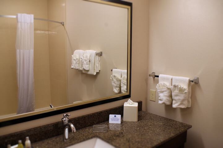 Room 8 of 30