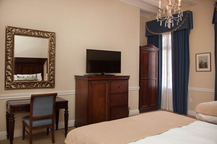 Room 54 of 106