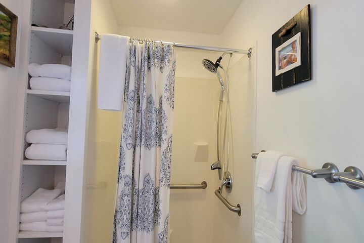 Room 83 of 113
