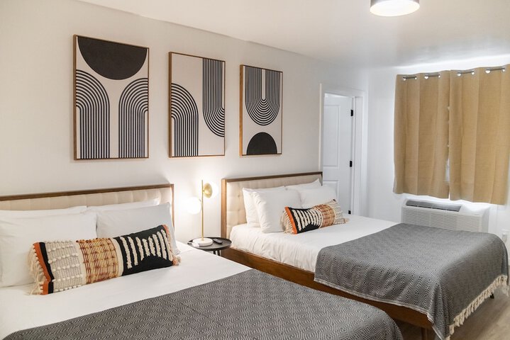 Room 28 of 67