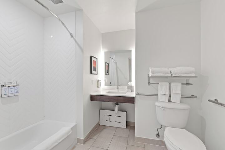 Holiday Inn Killeen – Fort Hood Area by IHG