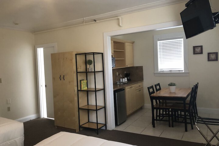 Room 47 of 65