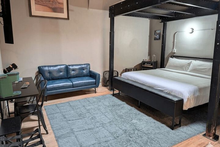 The Well Hotel & Taproom