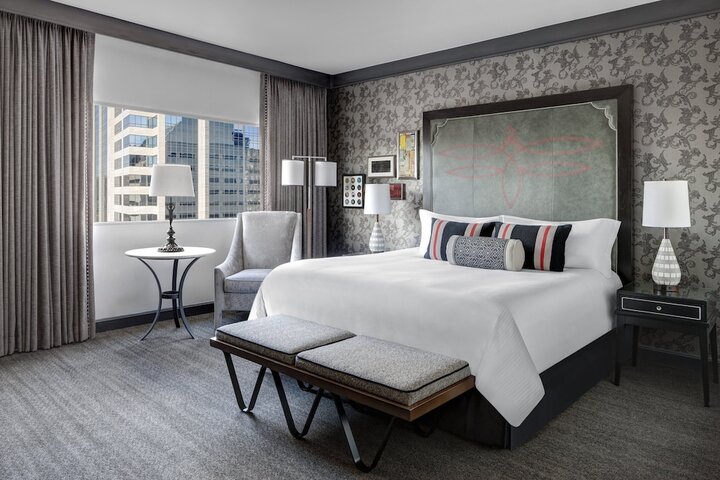 Room 51 of 143
