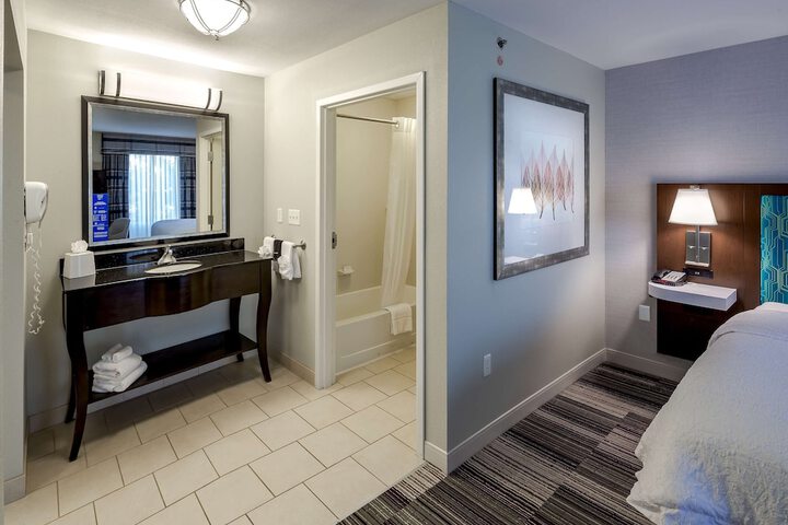Room 21 of 32